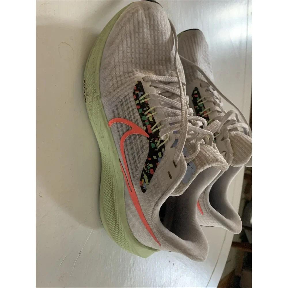 Nike Zoom Pegasus 39 Women's Running Shoes Light Gray Coral Size 7